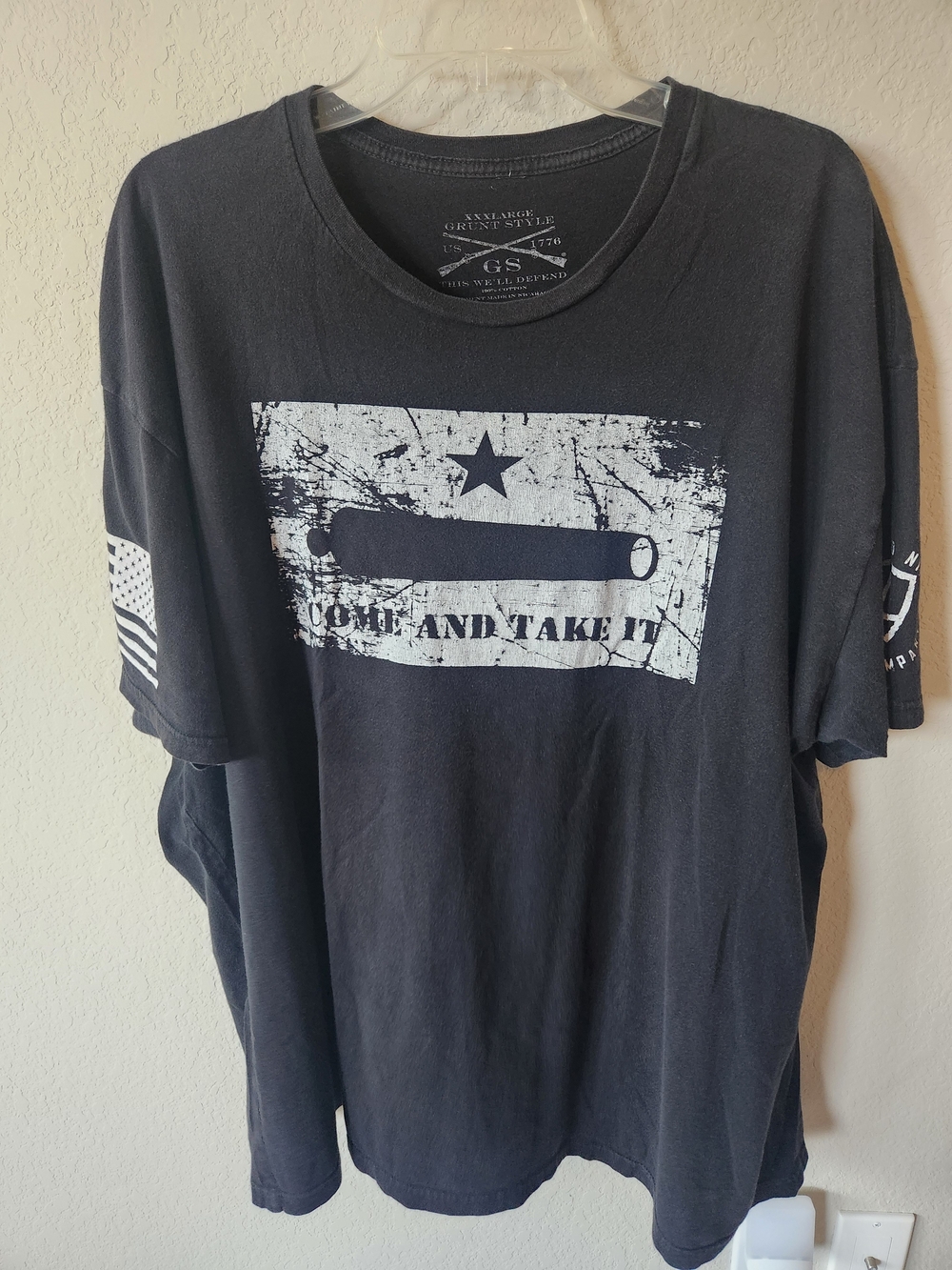 Grunt Style Men’s Black Graphic Crewneck T-Shirt "Come And Take It"